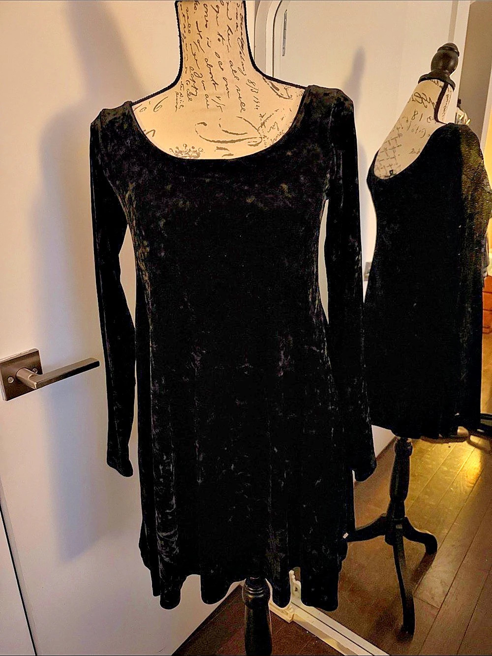90s Betsey Johnson Black vintage Velvet baby doll dress M
